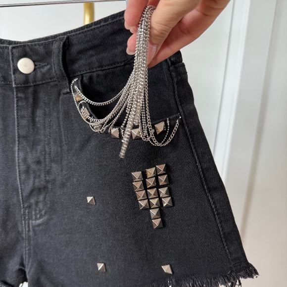 Black Fringe Studded Denim Shorts – Size S - Picture 4 of 6
